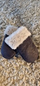 SHEEPSJOP BABYWANTEN LEER MET LAMSVACHT VOERING UNISEX 12-24 MAANDEN MET KOORD 03
