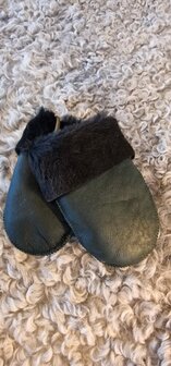 SHEEPSJOP BABYWANTEN LEER MET LAMSVACHT VOERING UNISEX 12-24 MAANDEN MET KOORD 01