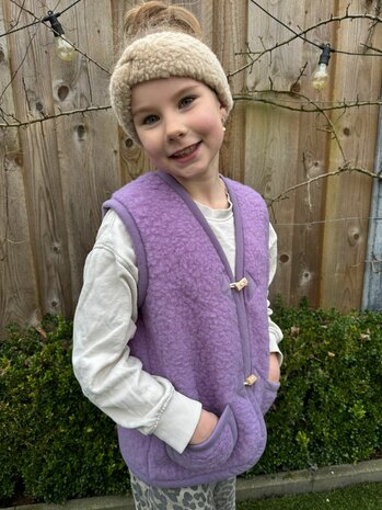 Sheepsjop bodywarmer Wollie 100% wol (houtje touwtje knoop) LILA OF ECRU